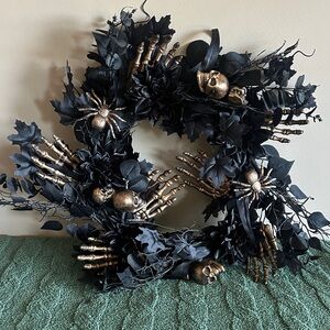 Rachel Zoe Halloween 🎃 Skull 💀 Wreath Black & Gold NEW!